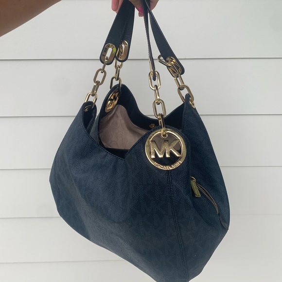 Authentic Michael Kors Fulton Shoulder Tote - Picture 2 of 8